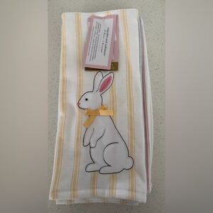 ✨NWT✨ Cupcakes & cashmere: Set of 3 Kitchen Towels (3 Unique Designs!)